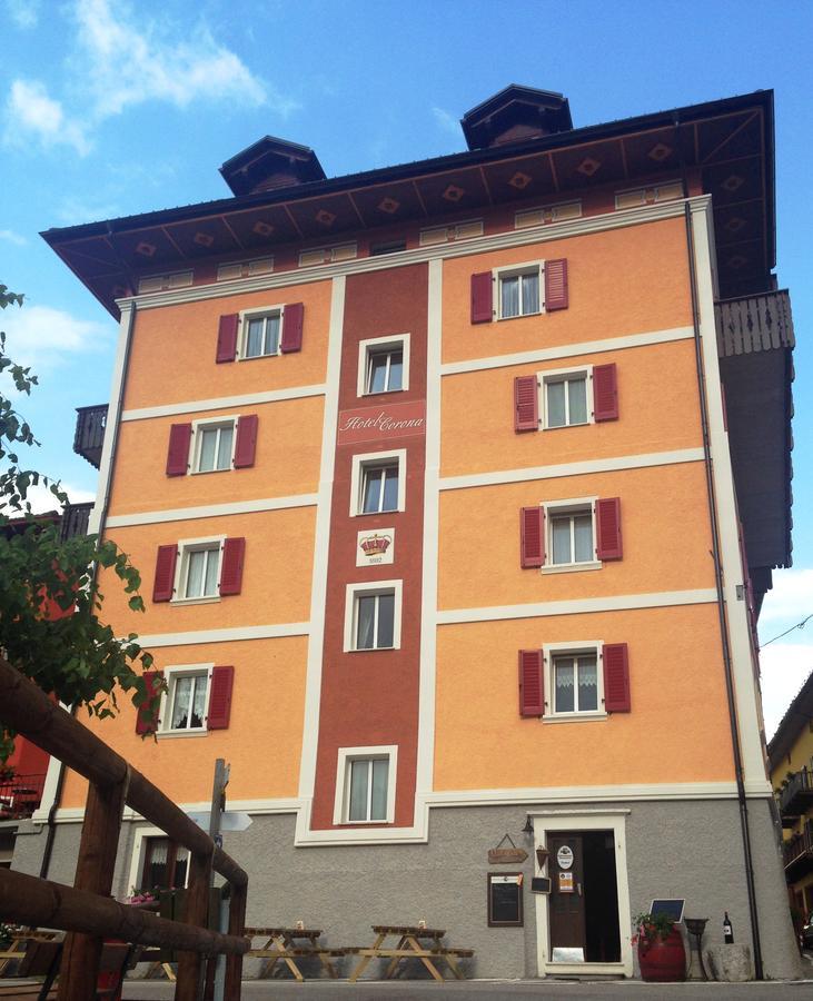 Albergo Corona 拉瓦罗内 外观 照片